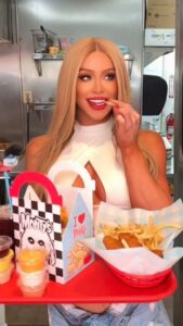 Gigi Lazzarato Instagram - 🍔GIGI x MONTY’S coming soon🥤 My Gigi Oreo-geous shake will be available June 23-25😋 The base is vanilla, I added strawberry purée and Newman O crumbles to make sure every bite is super delicious and tasty💖 Trust me you’re gonna be obsessed🙌🏼