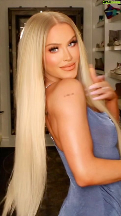 Gigi Lazzarato - 7.8K Likes - new hair who dis🧜🏼♀️ loving my new 26” clip ins from the top tier very best @thehairshopinc 🫶🏻💕