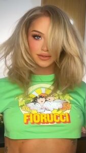 Gigi Lazzarato Instagram - thank you @andrewfitzsimons for turning my slicked pony into the 90’s blowout i need for spring🥰🌸💋