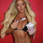 Gigi Lazzarato Instagram - My “Gigi Oreo-geous” oaty soft serve with fresh blended strawberry puree, oreo cookie crumbles and sprinkles is available now at all @montysgoodburger locations🍦🍓🍔🥤🍟 A portion of each shake sale will go to the Trans Wellness Center🏳️‍⚧️ Trust me you need to try this it’s SOOO yummy🥵