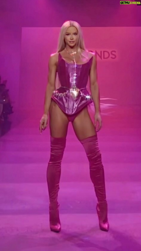 Gigi Lazzarato - 9.8K Likes - 🩷⚡️💎THE BLONDS💎⚡️🩷
