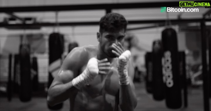 Gilberto Ramírez Instagram - Young, hungry, and motivated 💯🇲🇽🥊. Let’s eat @Julian_Chua. Special thanks to @Bitcoin.com_Official for the support. #wba #ZurdoBivol #boxing #fight #abudhabi @visitabudhabi @dctabudhabi @abudhabievents Etihad Arena