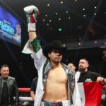 Gilberto Ramírez Instagram – Es en los momentos de mayor oscuridad cuando debemos enfocarnos para ver la luz 💯🇲🇽🥊. #zurdo #boxeo
–
It is in our darkest moments that we must focus to see the light 💯🇲🇽🥊. #boxing #lasvegas #mexico
