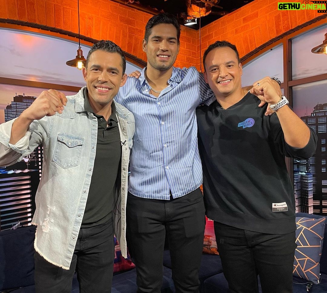 Gilberto Ramírez Instagram - Thanks for having me @espn @ahoraonuncaespn @disney 🥊🥊🥊. #boxing #boxeo #espn #fight #sports #sportscenter #abudhabi #uae