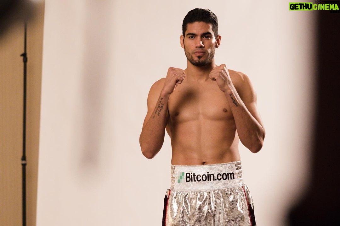 Gilberto Ramírez Instagram - Todos nuestros sueños se pueden hacer realidad si tenemos el coraje de perseguirlos 💯🇲🇽🥊. #zurdo - All our dreams can come true if we have the courage to pursue them 💯🇲🇽🥊. #zurdoramirez
