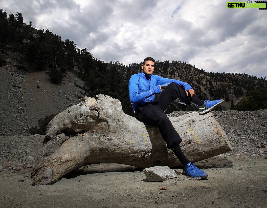 Gilberto Ramírez Instagram - Nuevo día, nuevo camino, para dejar tu huella en el mundo. #zapariboxing #GR #vengaquienvenga #arree photo credit: @4mikeywilliams