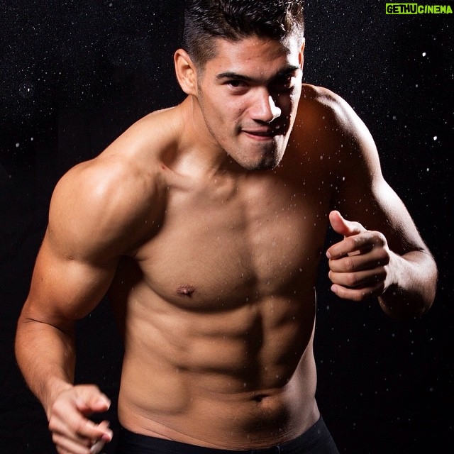 Gilberto Ramírez Instagram - #GR #zapariboxing tres días y contando Gilberto Ramírez vs Maxim Vlasov #HBO#TvAzteca venga quien venga arriba Mazatlán 👊 Denver,CO