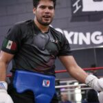 Gilberto Ramírez Instagram – Trabajando duro en silencio. Próximamente noticias de lucha 💯🇲🇽🥊. #zurdoramirez
–
Working hard in silence. Fight news coming soon 💯🇲🇽🥊. #zurdo #boxing