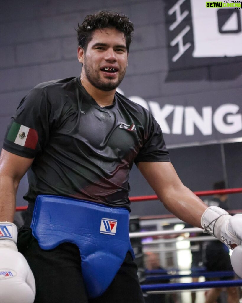 Gilberto Ramírez Instagram - Trabajando duro en silencio. Próximamente noticias de lucha 💯🇲🇽🥊. #zurdoramirez - Working hard in silence. Fight news coming soon 💯🇲🇽🥊. #zurdo #boxing