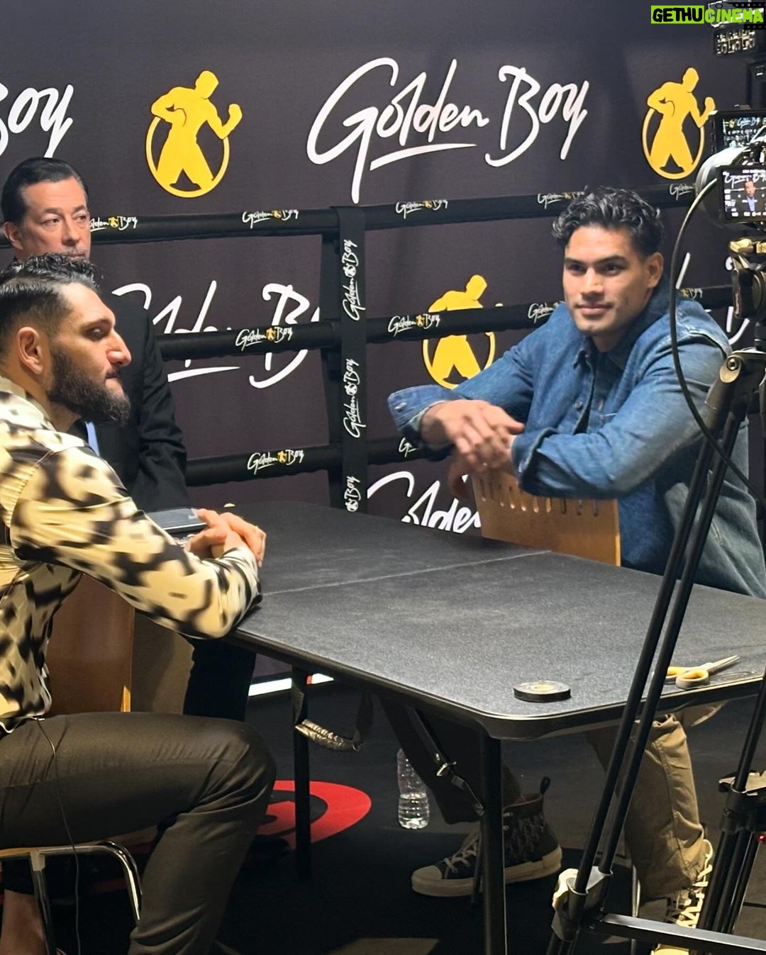 Gilberto Ramírez Instagram - Standing on business 💯🇲🇽🥊. #AndTheNew #MPLV