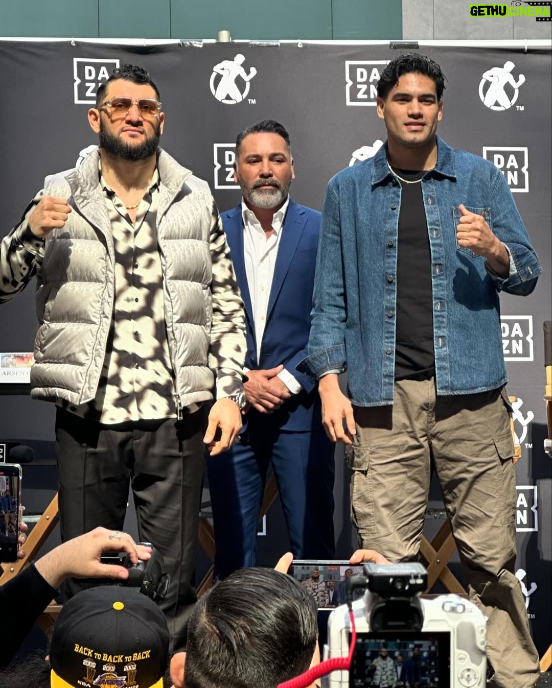 Gilberto Ramírez Instagram - Standing on business 💯🇲🇽🥊. #AndTheNew #MPLV