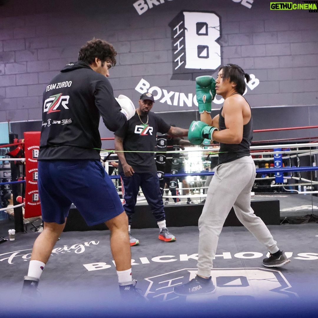 Gilberto Ramírez - 81.3K Likes - Si puedes soñarlo, puedes lograrlo 💯🇲🇽🥊. #zurdo
-
If you can dream it, then you can achieve it 💯🇲🇽🥊. #mazatlan #sinaloa #mexico