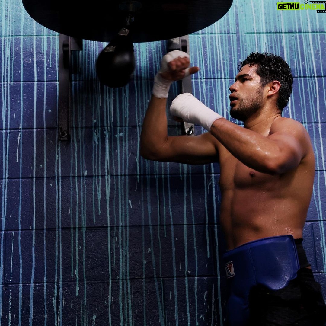 Gilberto RamΓrez Instagram - Mi lugar feliz π―π²π½π₯. - My happy place π―π²π½π₯. #boxing #boxeo #fighter #mazatlan #mexico