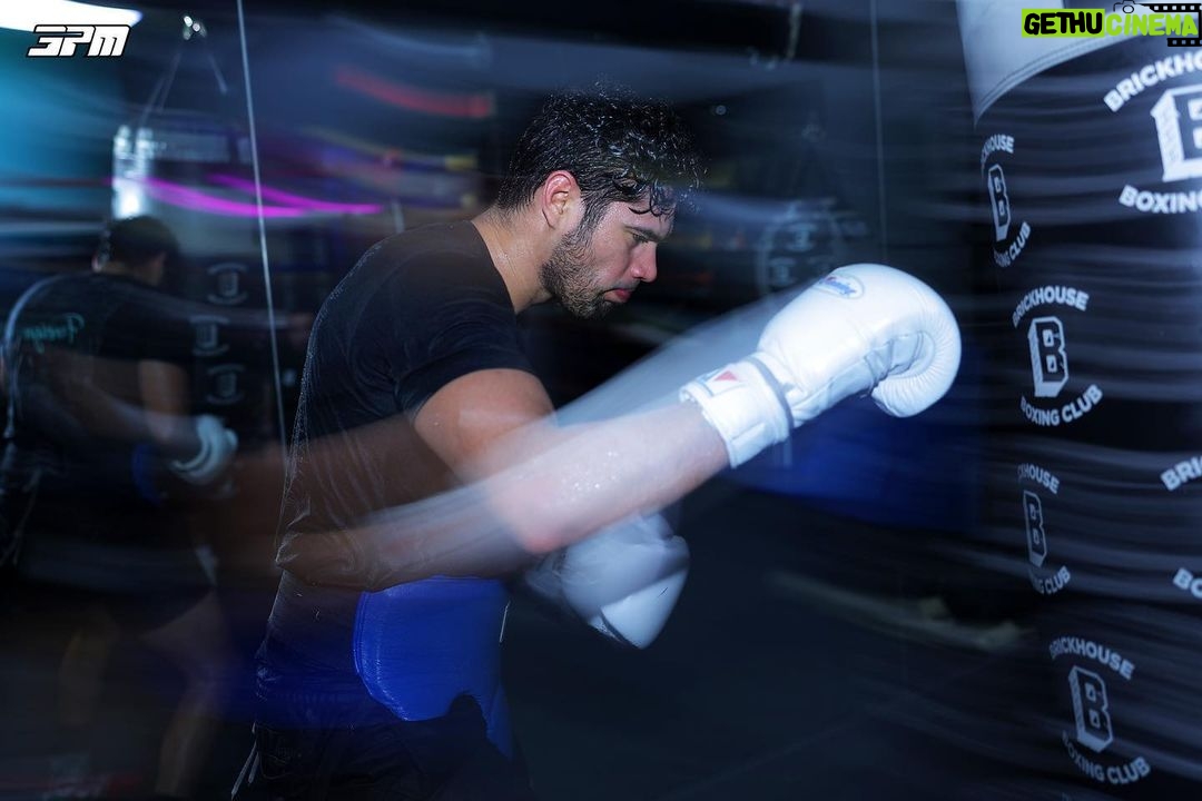 Gilberto Ramírez Instagram - No retreat. No surrender. March 18th, 2023 💯🇲🇽🥊. #zurdo #goldenboy #dazn