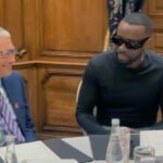 Gims Instagram - « Debout, je suis le plus haut des deux, mais il n’y a qu’un seul grand homme dans cette pièce.. Merci à @thisisbillgates pour son temps, sa créativité et son écoute. »