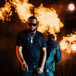 Gims Instagram - "Papa m’a dit juste avant que tu naisses, y’avait des corbeaux des présages funestes…" @ashbecity #summertour @dadju @codepukstudio 📸