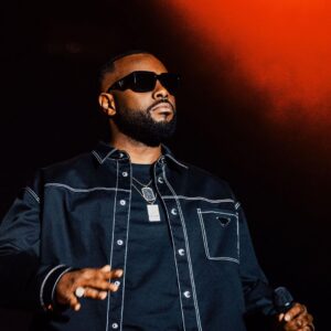 Gims Instagram - "a l’école j’veux pas y retourner, ils veulent m’apprendre à vivre comme eux, mais on ne rempli pas un verre retourné"

📸 @codepukstudio