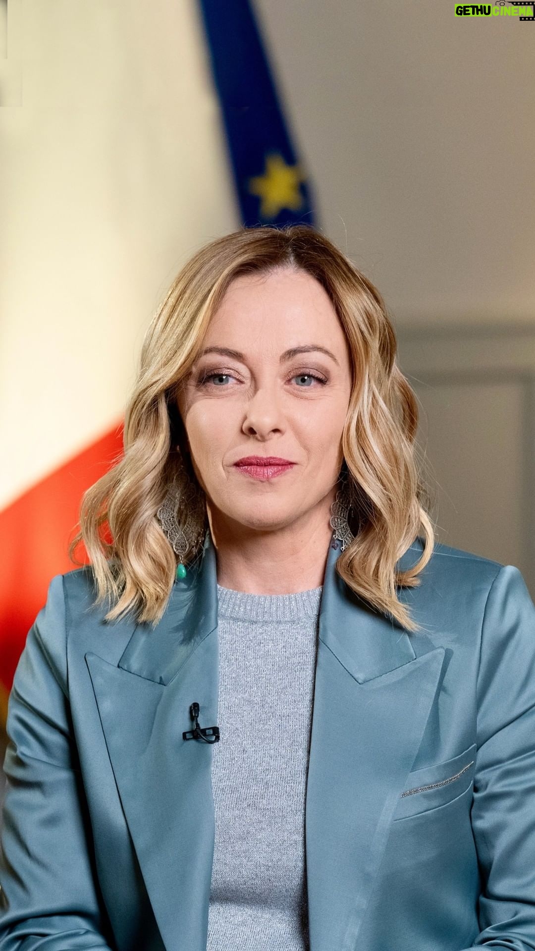 Giorgia Meloni Instagram - Per chi se la fosse persa, ecco la mia intervista di ieri sera a Dritto e Rovescio