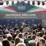 Giorgia Meloni Instagram - Grazie a quanti hanno reso possibile questa splendida edizione. Grazie ai ragazzi di Gioventù Nazionale per l’impegno e la passione che hanno messo per la buona riuscita e a tutti coloro che hanno contribuito a rendere #Atreju il grande luogo di idee e confronto che è. Avanti insieme 🇮🇹