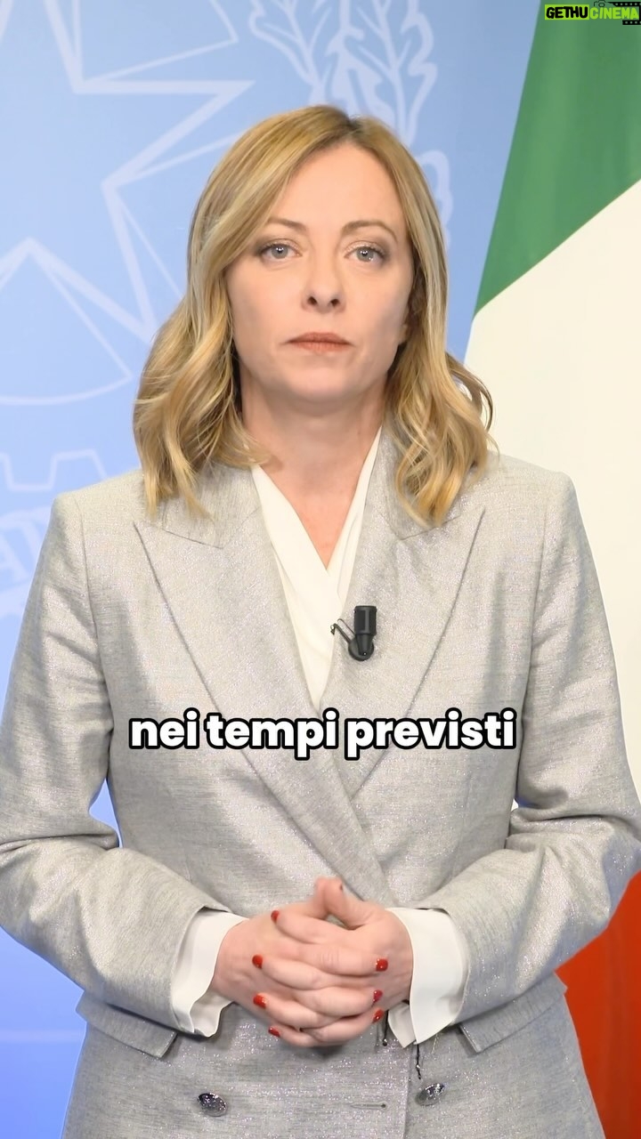 Giorgia Meloni Instagram - La Commissione europea ha approvato oggi la quarta richiesta di pagamento dell’Italia, di 16,5 miliardi di euro, confermando che l’Italia ha raggiunto tutti i 28 obiettivi e traguardi previsti. La valutazione positiva della Commissione dimostra i grandi progressi fatti dall’Italia e conferma il grande impegno del Governo al fine di attuare pienamente il PNRR e rendere la Nazione più moderna e competitiva.