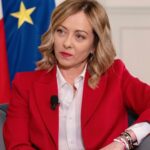 Giorgia Meloni Instagram - Se qualcuno sbaglia vanno presi i dovuti provvedimenti, ma non è giusto generalizzare sulle nostre Forze dell’Ordine. Noi vogliamo dire grazie ai tanti uomini e donne in divisa che ogni giorno rischiano la loro incolumità per la sicurezza di tutti noi.