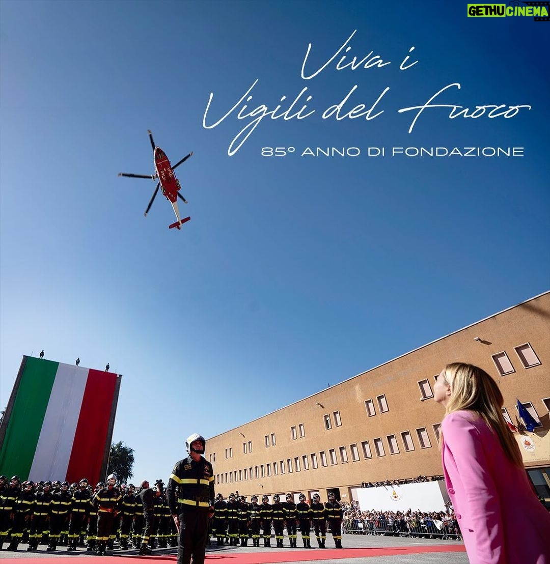 Giorgia Meloni Instagram - 85 anni di storia ed eroiche imprese. Tanti auguri al Corpo Nazionale dei Vigili del Fuoco, solido punto di riferimento per la nostra Nazione e per i cittadini. A tutti voi, il nostro grazie per ciò che fate ogni giorno, mettendo cuore e coraggio.
