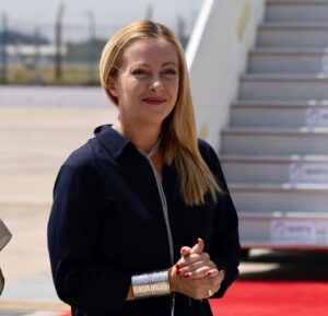 Giorgia Meloni Instagram - Arrivo in India per il G20.