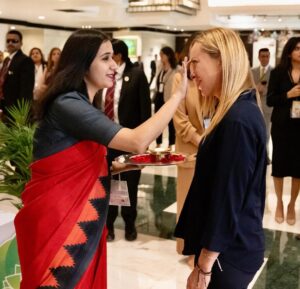 Giorgia Meloni Instagram - Arrivo in India per il G20.