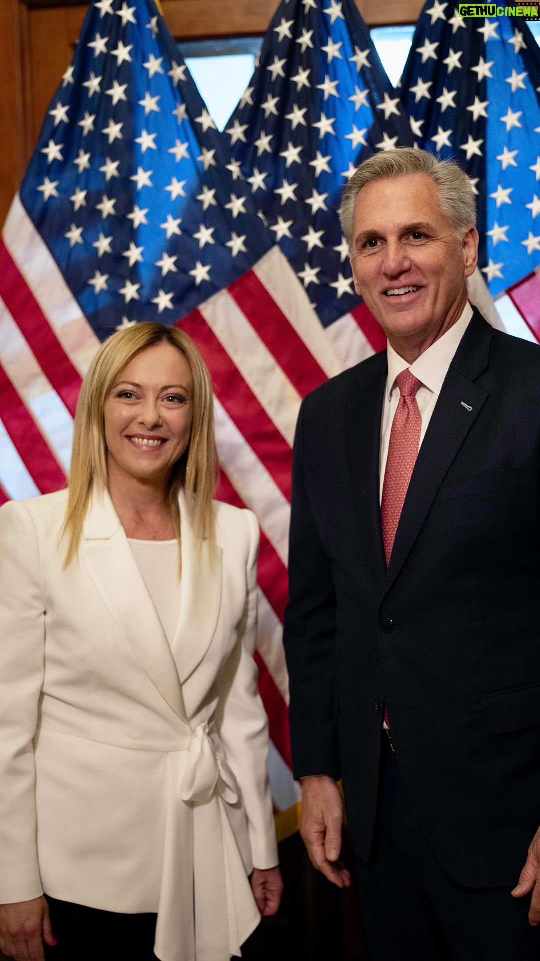 Giorgia Meloni Instagram - Washington: dichiarazioni alla stampa al termine dell’incontro con lo Speaker della Camera dei Rappresentanti, Kevin McCarthy.