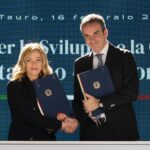 Giorgia Meloni Instagram - Gioia Tauro, firma dell’Accordo per lo Sviluppo e la Coesione tra il Governo e la Regione Calabria. @robertoocchiuto