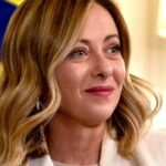 Giorgia Meloni Instagram - Vi ripropongo la mia intervista di questa sera al TG5. Buona serata a tutti.