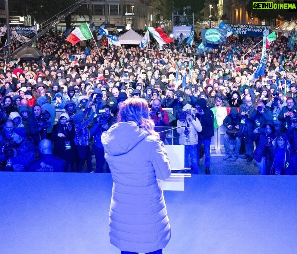 Giorgia Meloni Instagram - Il Centrodestra unito per @marco_marsilio Presidente dell’Abruzzo.