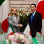 Giorgia Meloni Instagram - Ringrazio il Primo Ministro Fumio Kishida per la calorosa accoglienza. Il Giappone è una nazione amica con cui l’Italia sta cooperando con grandissima sintonia in molti settori strategici. Insieme abbiamo lavorato per assicurare un efficace passaggio di consegne tra le nostre rispettive Presidenze del G7 e ribadisco il mio profondo apprezzamento per l’immenso lavoro che la Presidenza giapponese ha svolto lo scorso anno in un momento estremamente complesso, consentendo di mantenere viva l’attenzione sulle grandi sfide di oggi e per le quali daremo continuità con la Presidenza italiana.