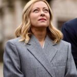 Giorgia Meloni Instagram - Agli attacchi gratuiti e alle polemiche strumentali degli ultimi giorni da parte di certa opposizione, questo governo continua a rispondere con fatti e risultati. Soddisfatta in particolar modo delle ultime rilevazioni Istat che certificano i segnali positivi in tema di lavoro, con la disoccupazione che scende e l’occupazione che in un anno è aumentata di oltre 500mila unità. Dati incoraggianti che ci spingono a fare sempre meglio, con politiche concrete per tagliare le tasse ai lavoratori, aiutare chi produce ricchezza e chi crea occupazione. Per un’Italia che riparte dal merito e dalla crescita.