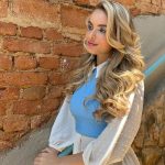 Giovanna Chaves Instagram - Carminha fru-fru na área 🌟 Passando para avisar que “Turma da Mônica Jovem” estreia hoje nos cinemas de todo o Brasil. Leva a família para ver, o filme tá lindo <3