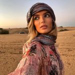Giovanna Chaves Instagram - 🐪💛