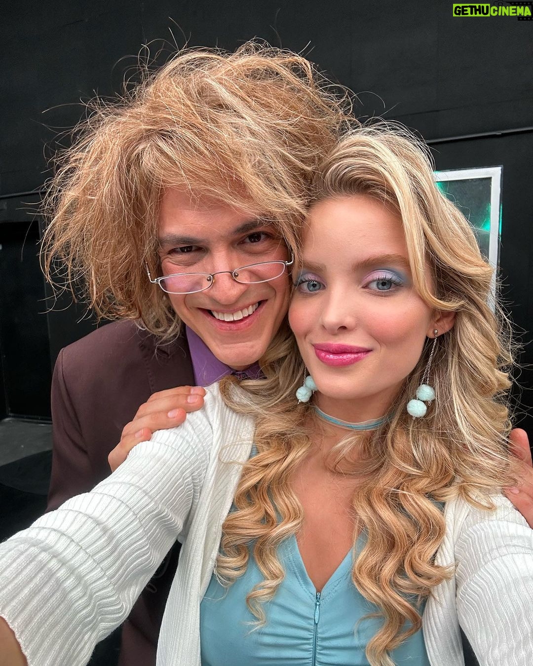 Giovanna Chaves Instagram - Carminha fru-fru passando para dar um oi π©·π¦πΈπ©°πποΈ
