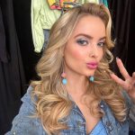 Giovanna Chaves Instagram - Carminha fru-fru passando para dar um oi 🩷🦄🌸🩰🎀🛍️