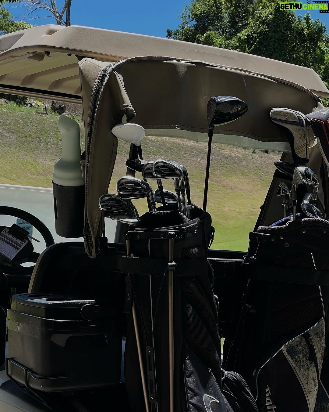 Giovanna Grigio Instagram - dump DESSAS férias ⛳️