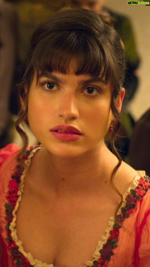 Giovanna Grigio Instagram - O primeiro teaser de Perdida já está entre nós e eu só sei surtar, gritar, chorar, pular de emoção e ansiedade! Sofia é incrível demais e eu não vejo a hora da gente ir correndo no cinema ver essa história linda nas telonas! 💕 @perdidafilme