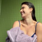Giovanna Grigio Instagram - hermanesss, e não é que eu amei usar os produtinhos em barra? 🤩 Natura biome é a primeira marca 100% ZERO plástico da @naturabroficial, com embalagens recicladas e recicláveis, além de serem feitos com ingredientes naturais. Eu amei o resultado, me conta aqui se vocês já testaram também! #NaturaBiome