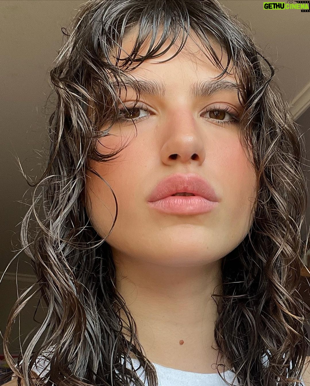 Giovanna Grigio Instagram - r e t r a t o