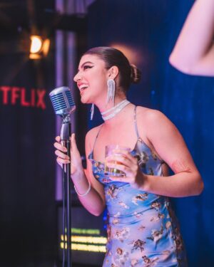 Giovanna Grigio Instagram - ontem eu tava só running up that hill ✨🦋 @netflixbrasil 

Styling: @joaoribeiroo 
beauty: @kaka.oliveira