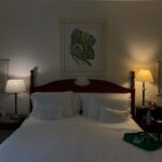 Giovanna Grigio Instagram - passei os dias mais lindos no @belmondcopacabanapalace , que delícia poder viver de perto esse pedacinho da história do Rio, que me recebeu tão bem e que eu já posso chamar de casa! 🤍 #100docopa Copacabana Palace