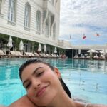 Giovanna Grigio Instagram - passei os dias mais lindos no @belmondcopacabanapalace , que delícia poder viver de perto esse pedacinho da história do Rio, que me recebeu tão bem e que eu já posso chamar de casa! 🤍 #100docopa Copacabana Palace