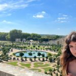 Giovanna Grigio Instagram - Meu lance é sair por aí fingindo que eu sou princesa :) Château de Versailles