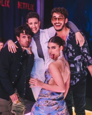 Giovanna Grigio Instagram - ontem eu tava só running up that hill ✨🦋 @netflixbrasil 

Styling: @joaoribeiroo 
beauty: @kaka.oliveira