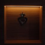Giovanna Grigio Instagram - se tem uma coisa que eu aprendi fazendo a decoração da casa nova, foi que a iluminação é a parte mais importante na hora de trazer vida aos ambientes. A @nordecoroficial foi responsável por toda a iluminação de casa, nem couberam todos os detalhes lindos aqui, porque são muitos! Eu sempre curti mais uma iluminação quente e estávamos atrás de um design descolado! E com certeza ficou tudo do jeitinho que a gente queria 💛 Iluminação: @nordecoroficial Gestão de Projetos: @jackiebritto @modacom__ Projeto: @steinruiz Reforma: @2rconstrucaoereforma