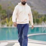 Gippy Grewal Instagram - Kidda Lagi #warning2 ?