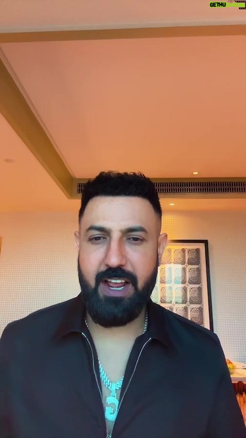 Gippy Grewal Instagram - Advance Booking Open 👌👌👌 Chak do kum 🙏 Jatt Nu Chudail Takri 👻 15 march 👍
